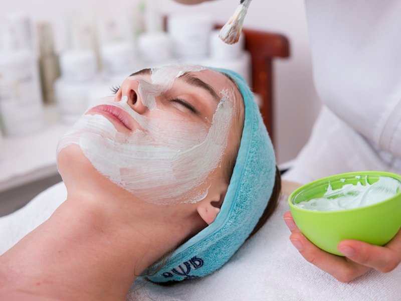 Guide to LED Face Mask for Redness Science - Skifir